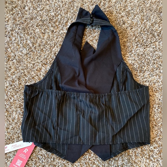 Romwe black goth striped print halter vest new L - Picture 7 of 7